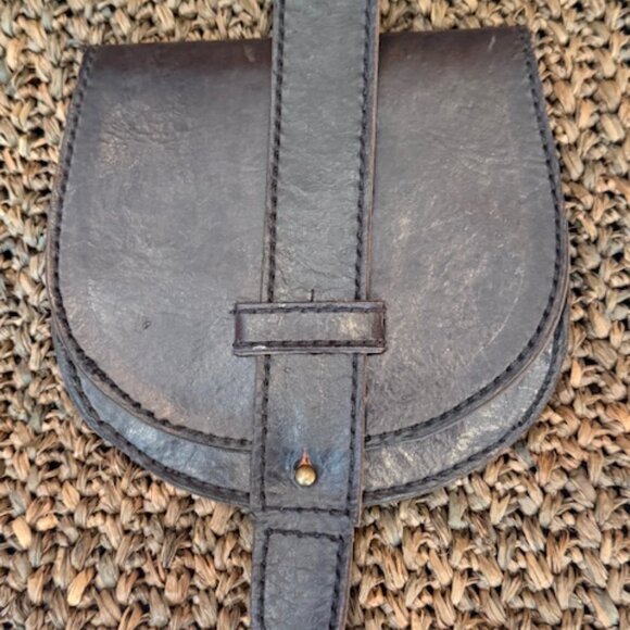 NWOT Brown Rafia Beach Satchel with Leather Strap and Details - Picture 3 of 7